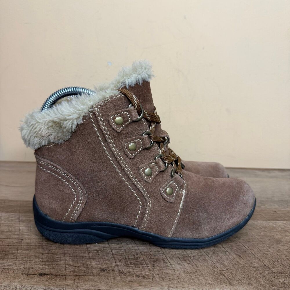 Earth Origins Crowley women's suede ankle boots brown suede size 6 shoes